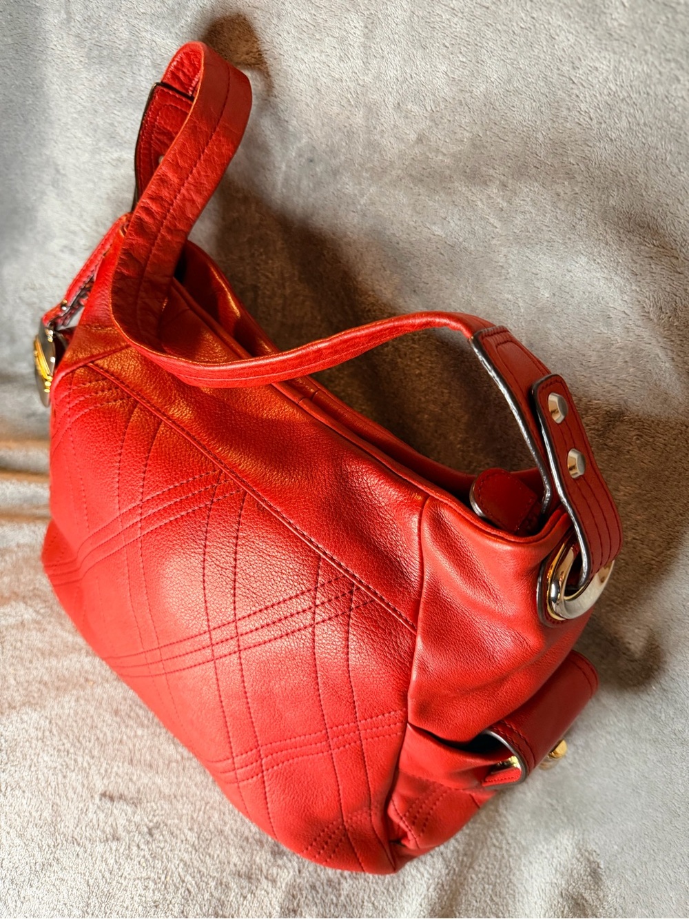 b. makowsky Red Quilted Leather Shoulder Bag - Picture 4 of 12